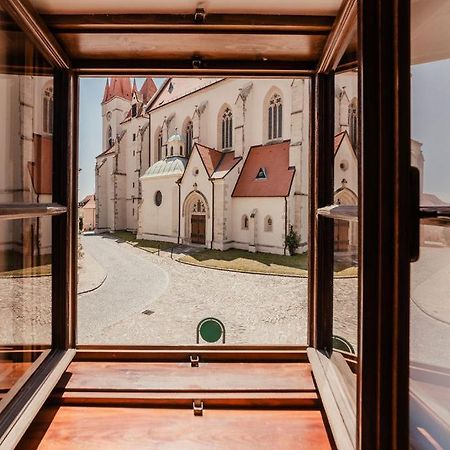 Apartmany Stare Mesto Znojmo Buitenkant foto